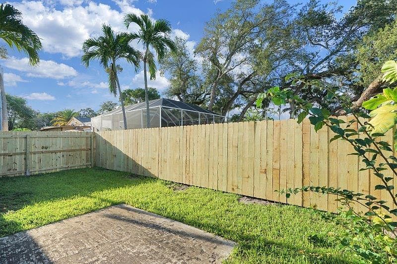 1st image of 2716 SW 46th St #2