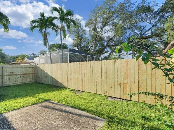 2716 SW 46th St #2, Fort Lauderdale, FL 33312