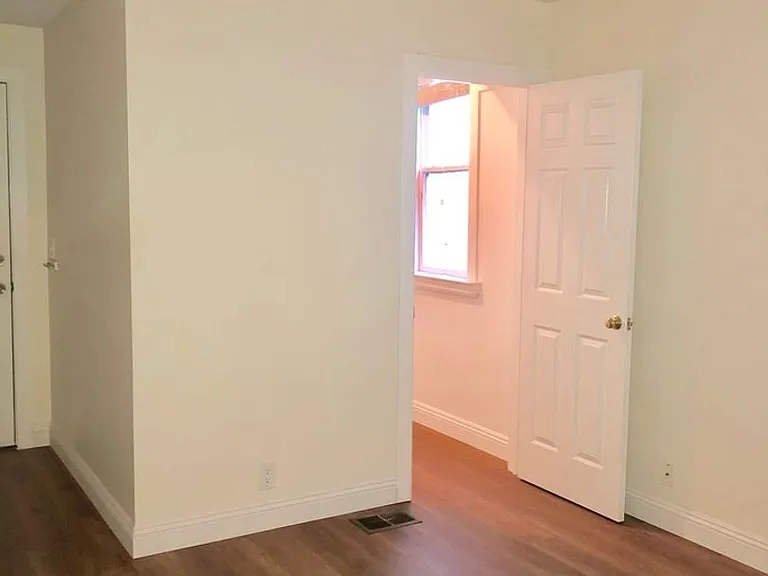 12th & E St 4-Plex — Photo 14