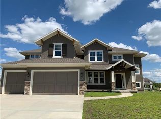 17105 Stearns St, Overland Park, KS 66221