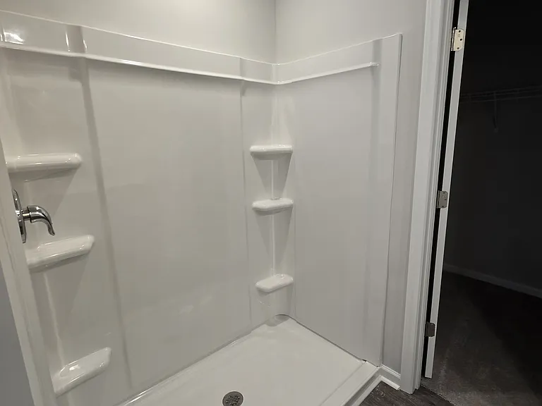 Primary bath/shower