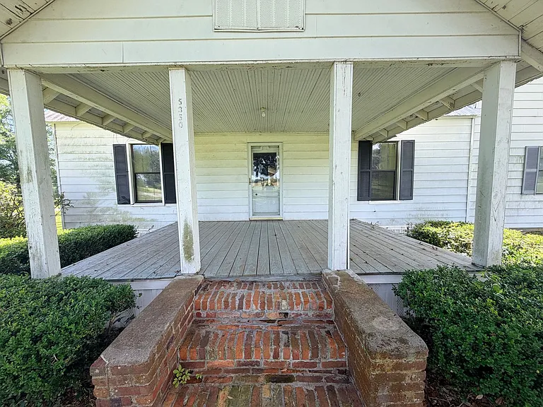 5350 N Old Highway 41 — Photo 2