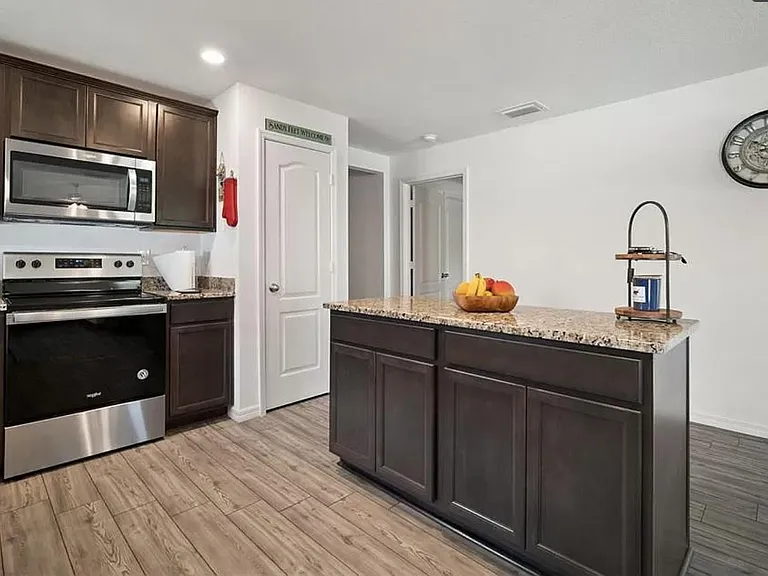 8321 Indian Laurel Ln — Photo 4