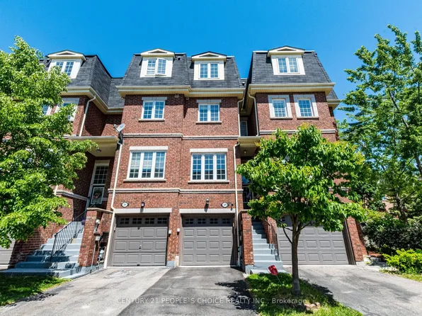 435 Hensall Cir #29, Mississauga, ON L5A 4P1