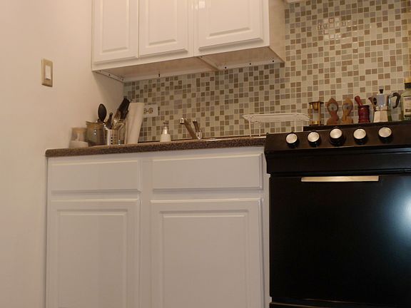 5th image of 76-26 113th St #1H