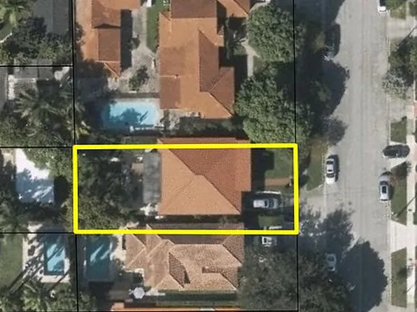 440 SW 19th Rd, Miami, FL 33129