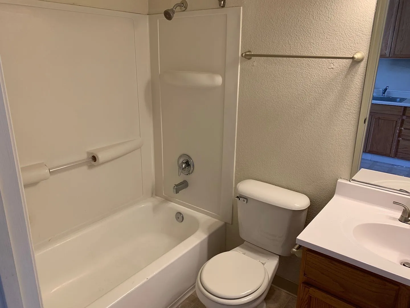 Stonecreek Apartments — Photo 2