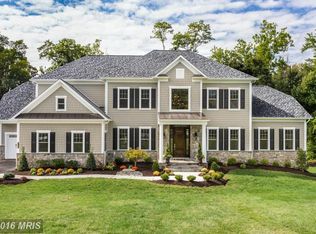 8916 Gallant Green Dr, McLean, VA 22102