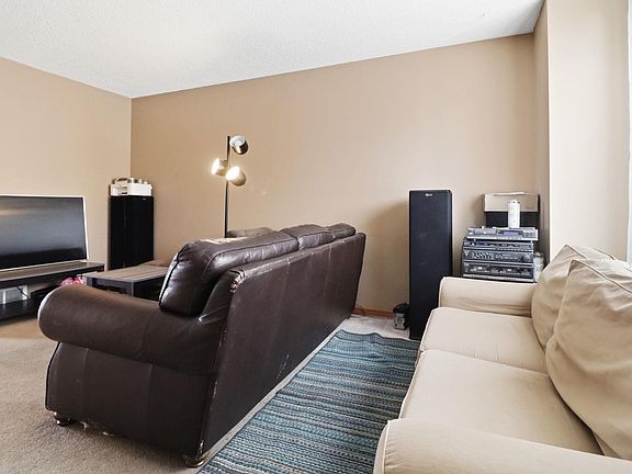 4th image of 320 Spruce Ridge Rd #13