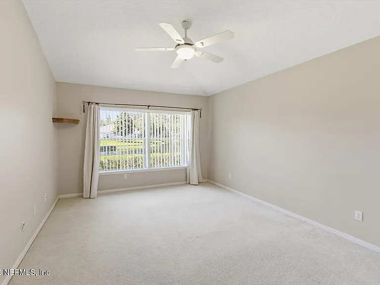 160 Crossroad Lakes Dr — Photo 11