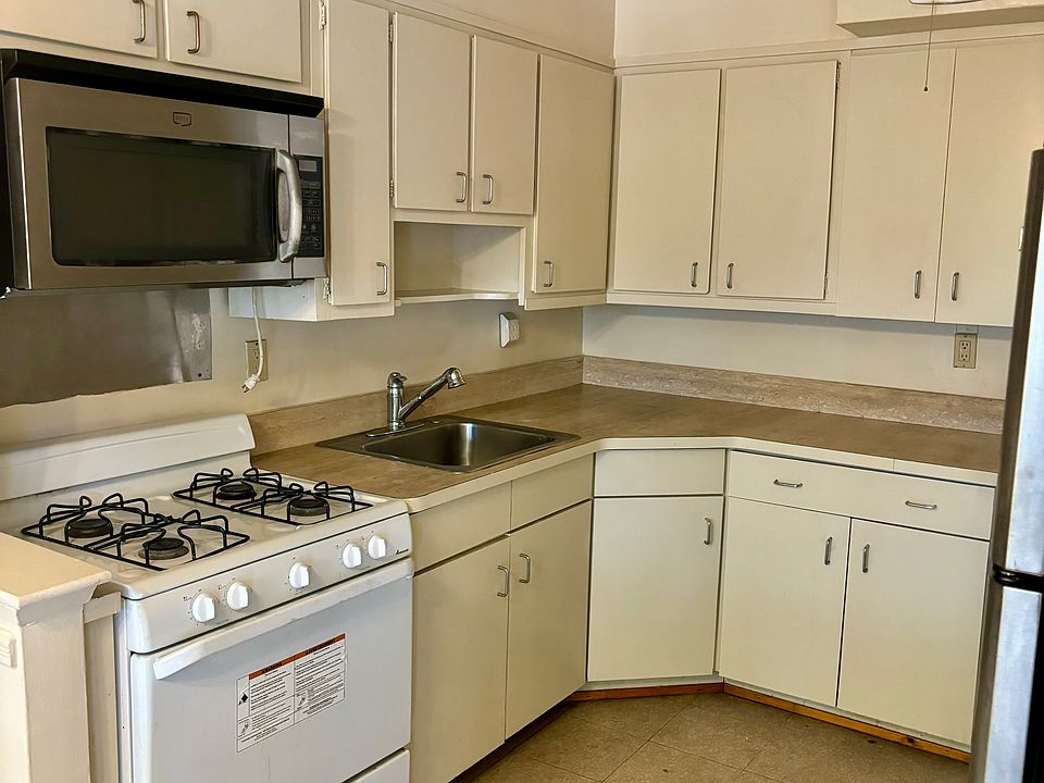 1st image of 1161 E 84th St Floor 2