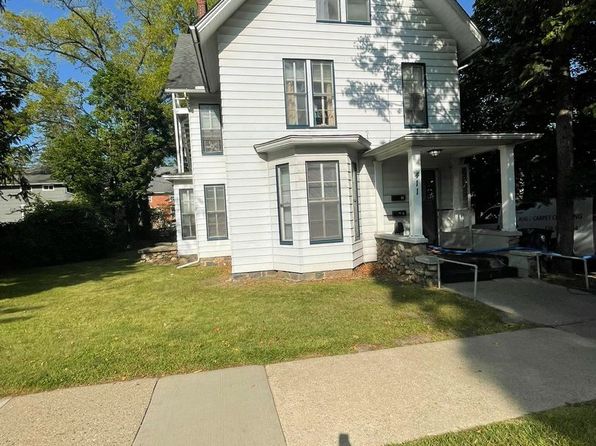 411 N State St APT 1