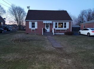 36 Cricket Dr, Meriden, CT 06450