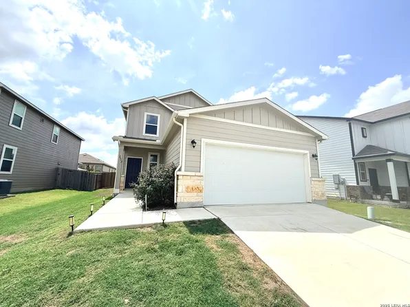 2512 Ayers, Seguin, TX 78155