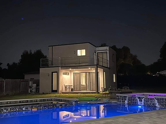 2nd image of 5839 Shirley Ave