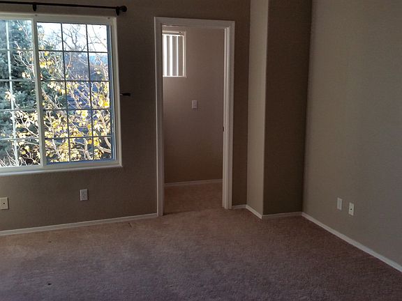 Master bedroom w/private bat