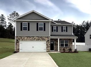 1055 Misty Creek Dr, Aberdeen, NC 28315