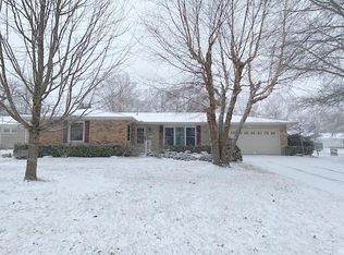830 Olean Pl, Charleston, IL 61920