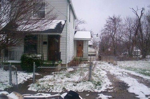 1st image of 430 Kenmore Ave W