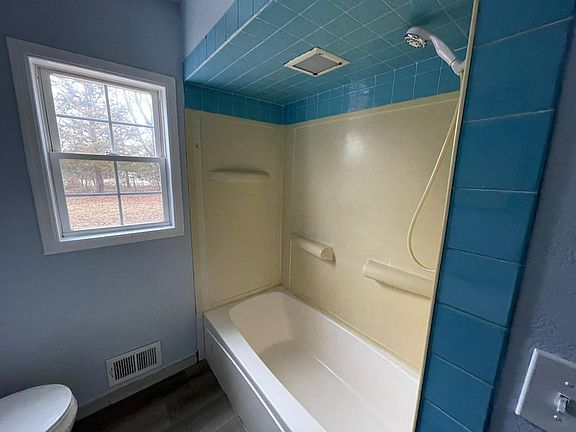 4th image of 106 Belmont Dr