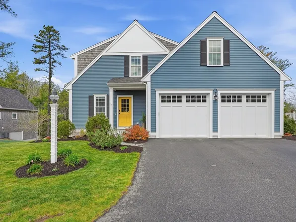 19 Farm Rd, Plymouth, MA 02360