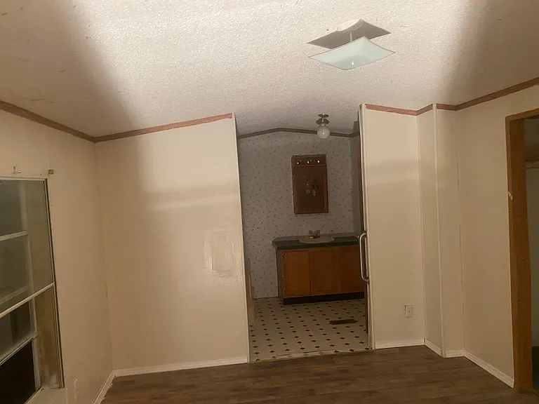 11 Jacob Ln #10 — Photo 2