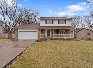 704 E 6th St, Coal Valley, IL 61240