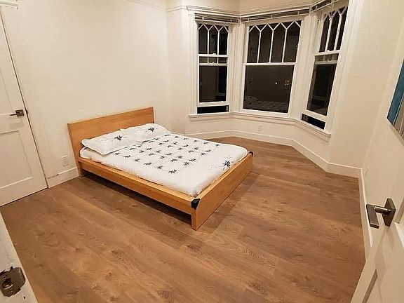 4th image of 1424 Waller St #1422