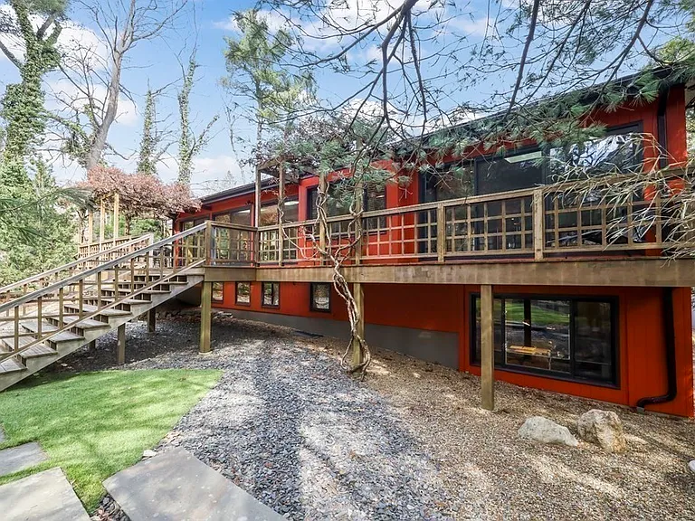38 Cumberland Ave — Photo 2