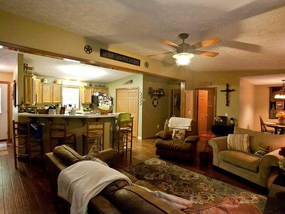 Living room & kitchen
