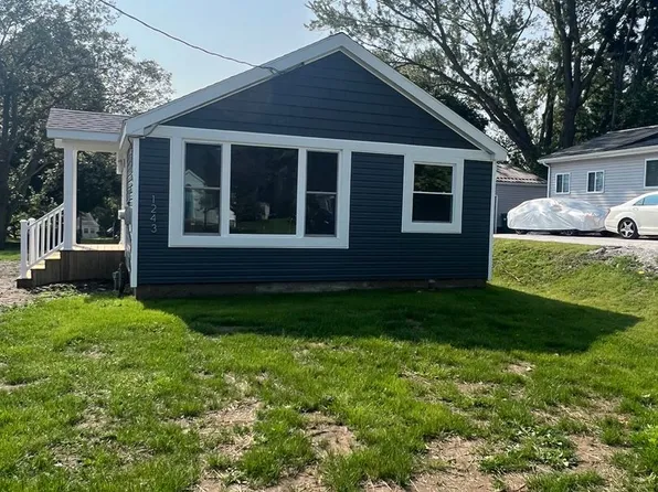 1243 E Arlington Rd, Erie, PA 16504