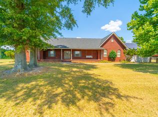 166 Bovine Dr, Mershon, GA 31551