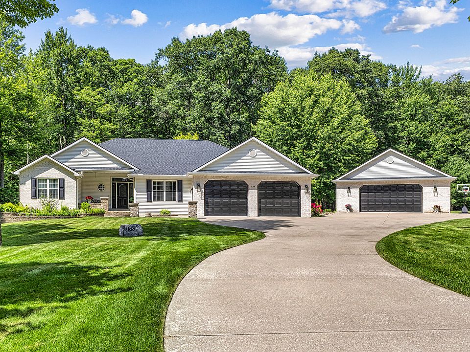 1st image of 133 Oak Marr Dr