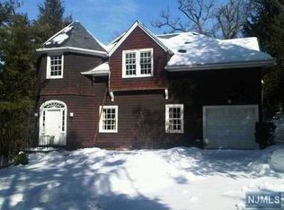 121 Beech Rd, Englewood, NJ 07631