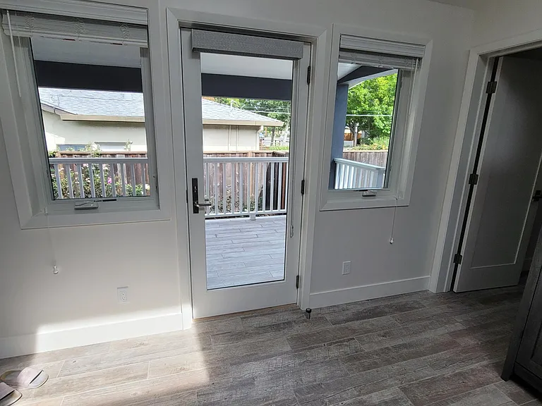 704B Laurel Ave — Photo 10