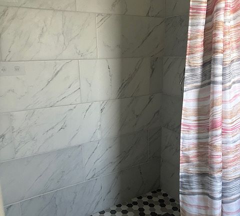 4th image of 4960 Vincennes St #1