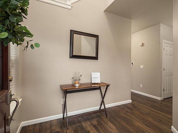 4th image of 4930 Diana Court SE