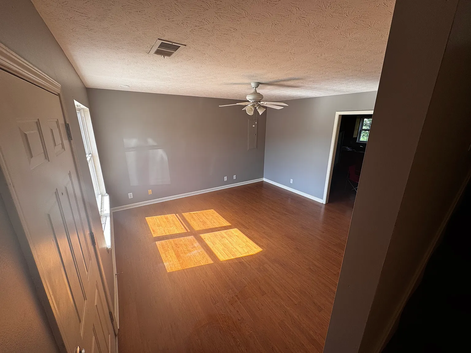 2 bed, 1.5 bath, $1,200 — Photo 4