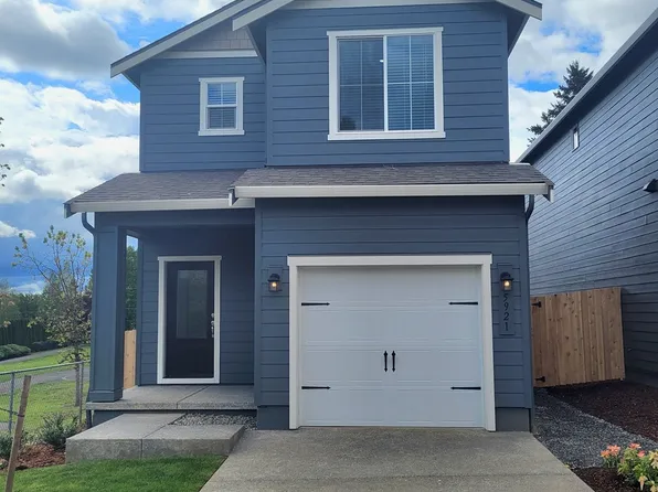 5921 NE 70th St, Vancouver, WA 98661