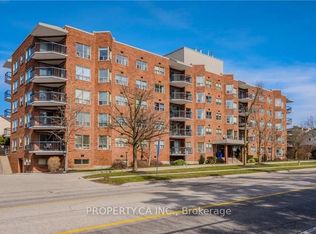 300 Keats Way #503, Waterloo, ON N2L 6E6