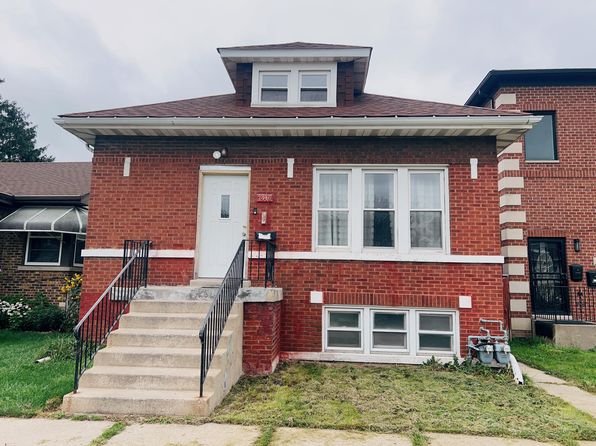 7416 W 61st Pl