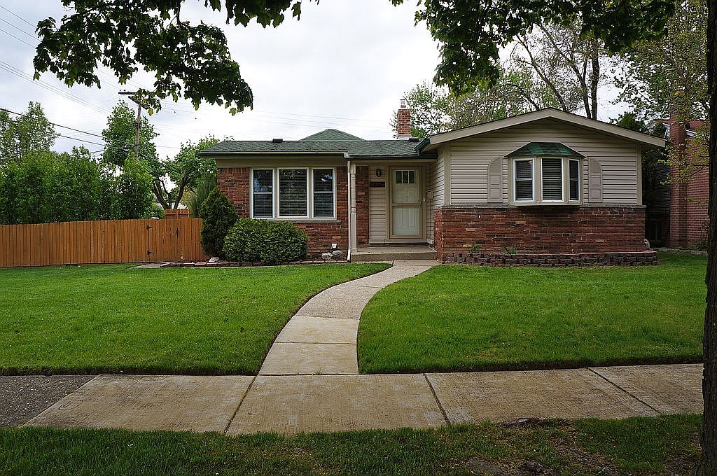 1407 N Stephen Ave, Clawson, MI 48017 Zillow