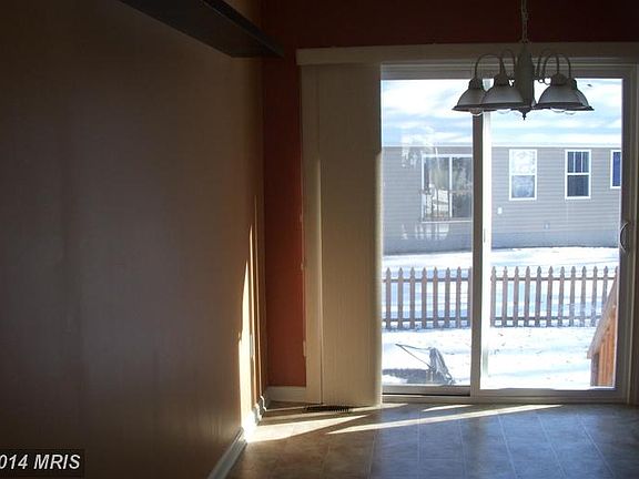 5th image of 418 Wakefield Dr