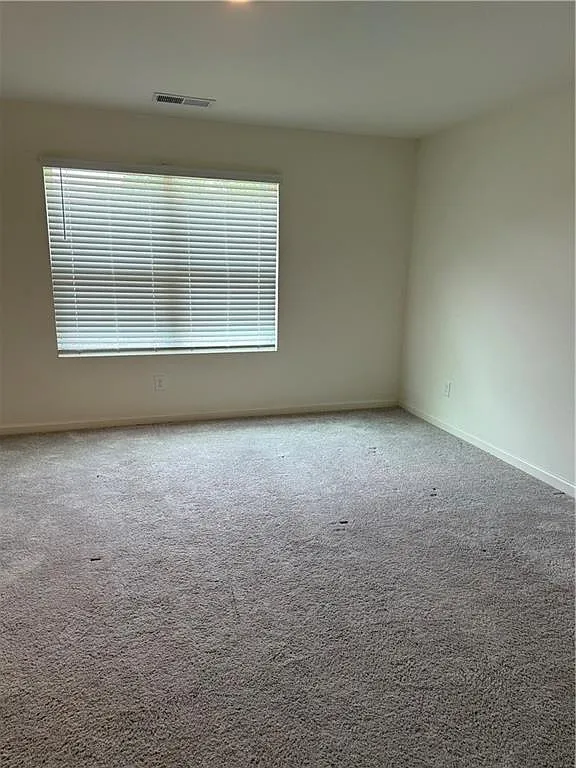 3 bed, 2.5 bath, 1420 sqft, $1,650 — Photo 4