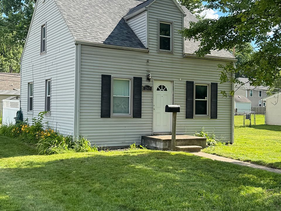 1st image of 32605 Bock St #1