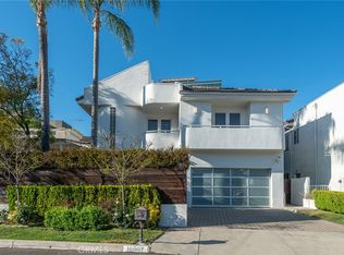 16007 Dickens St, Encino, CA 91436