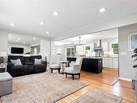 5th image of 1804 Johnson Ave
