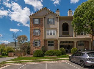 2824 Emma Lee St APT 201, Falls Church, VA 22042
