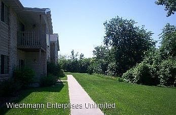 2nd image of 1053 Stillmeadow Ln APT 9