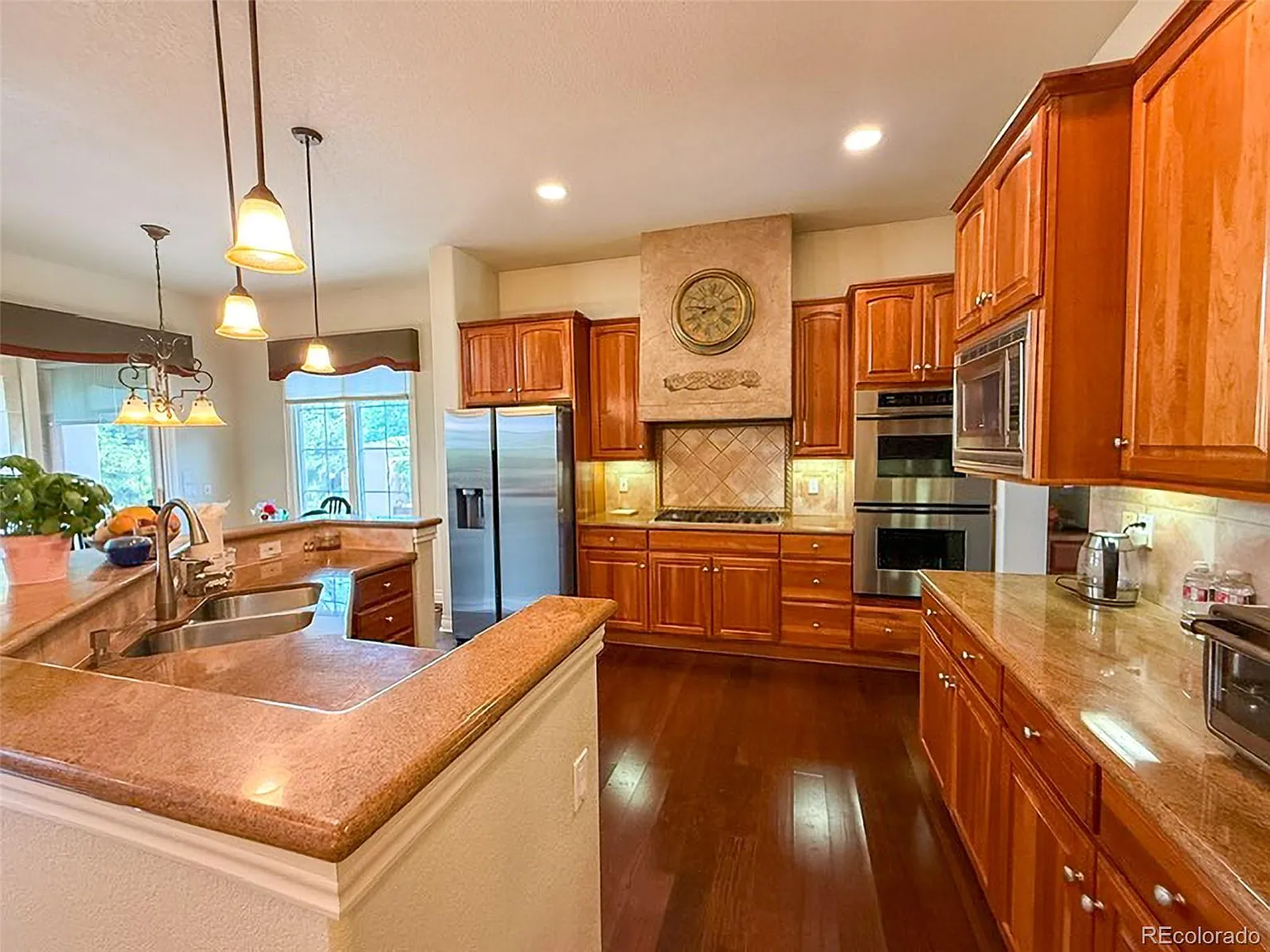 4 bed, 3.0 bath, 3276 sqft, $3,500 — Photo 3